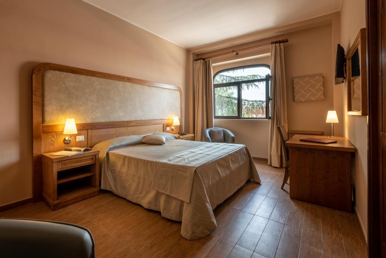 Leone De Castris Wine Hotel Salice Salentino Zewnętrze zdjęcie