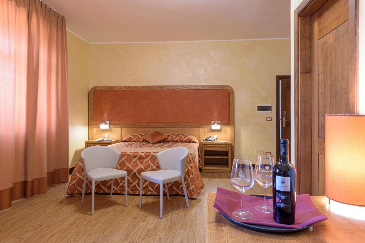 Leone De Castris Wine Hotel Salice Salentino Zewnętrze zdjęcie